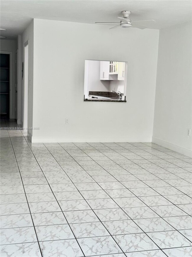 Building Photo - 251 Galen Dr