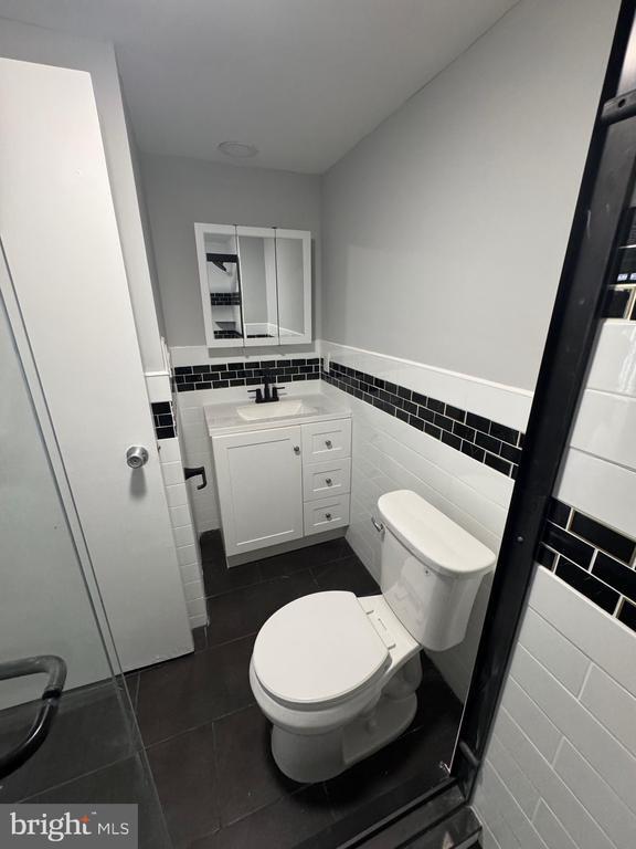 Foto del edificio - 12 Dougherty Blvd