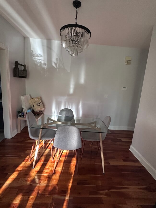 Building Photo - 114 Central Ave