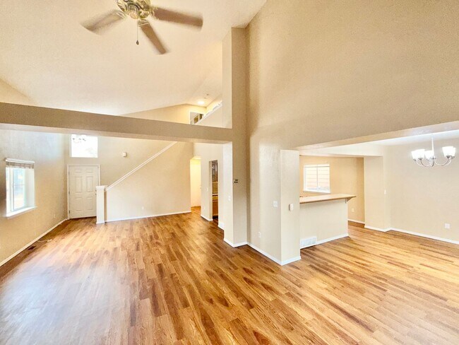 Building Photo - 3 Bedroom Stetson Hills Home!