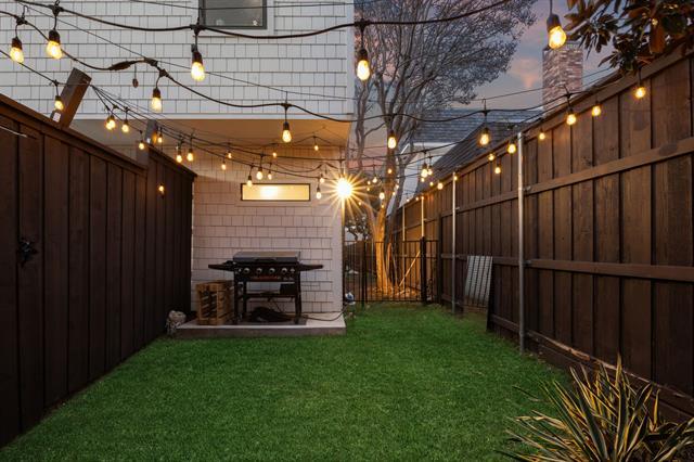 Foto del edificio - 5816 Orchid Ln