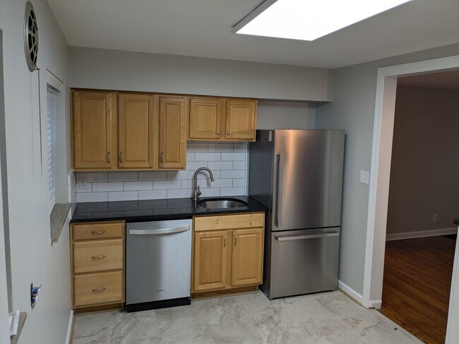 Foto del edificio - 1314 Old State Rd