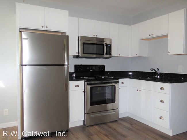 Foto del edificio - 1 br, 1 bath Apartment - 4901 29th Ave S, #5