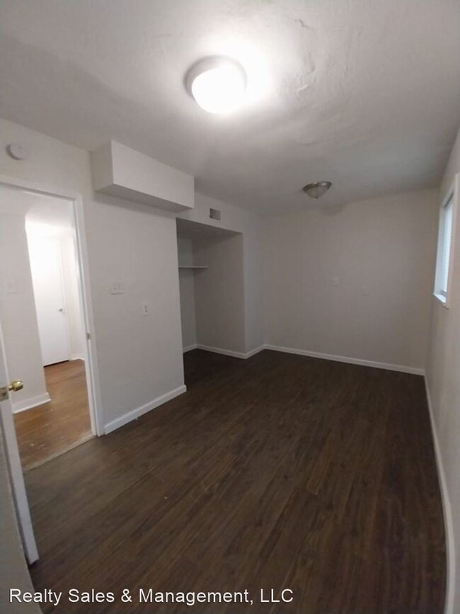 Building Photo - 4 br, 2 bath House - 1625 W. McDowell Road