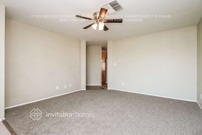 Foto del edificio - 811 E Hillview Cir