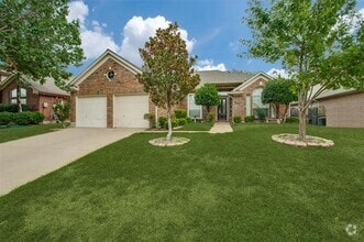 Building Photo - 7006 Woodsprings Dr