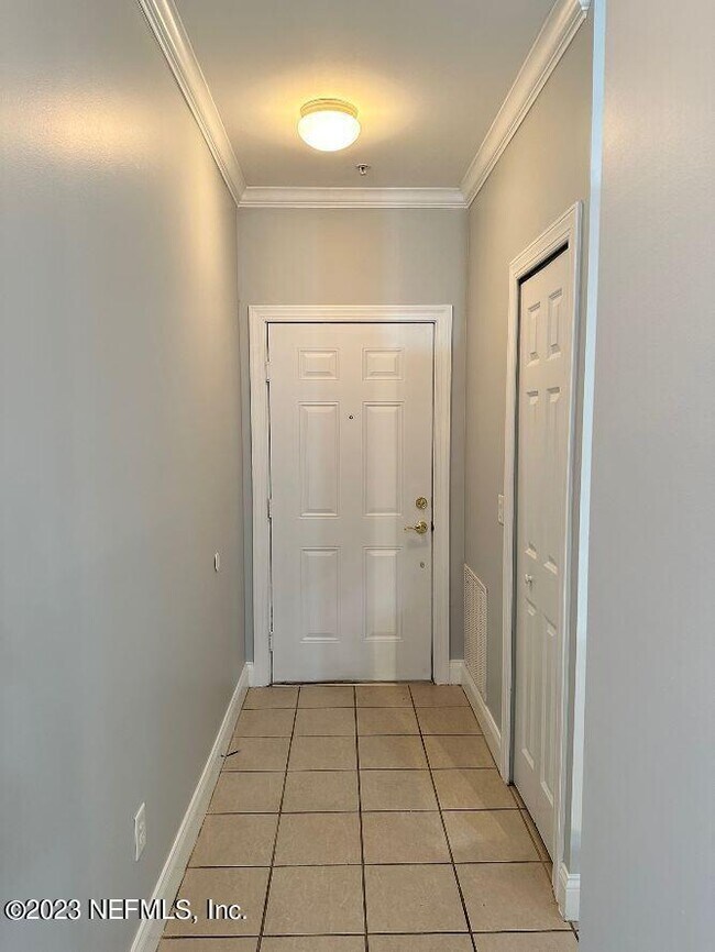 Foto del edificio - 155 Legendary Dr