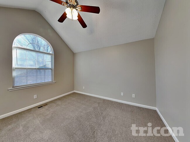 Building Photo - 2260 Ridge Rd