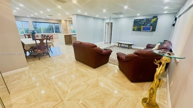 Foto del edificio - 329 SE 3rd St