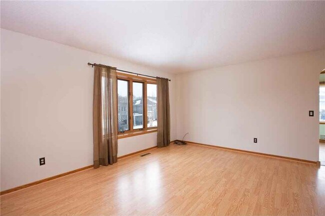 Foto del edificio - 14769 Endicott Way