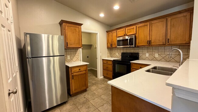Building Photo - 1808 NW 144th Ter
