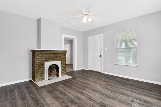 Building Photo - 638 Gilcrease St