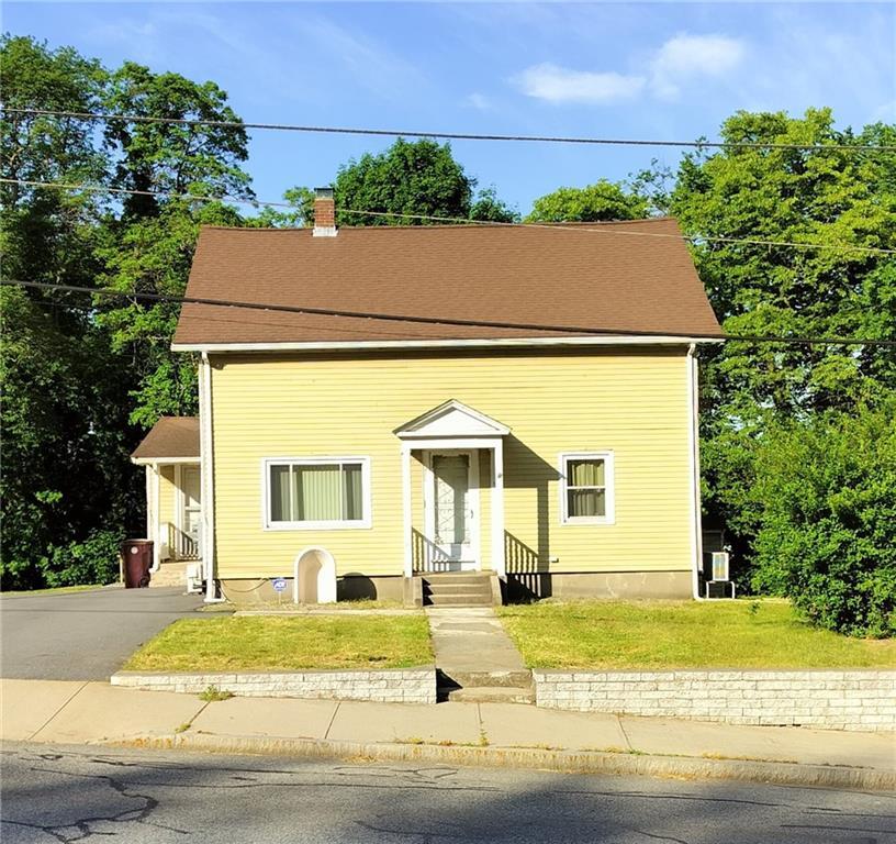 Primary Photo - 880 Logee St
