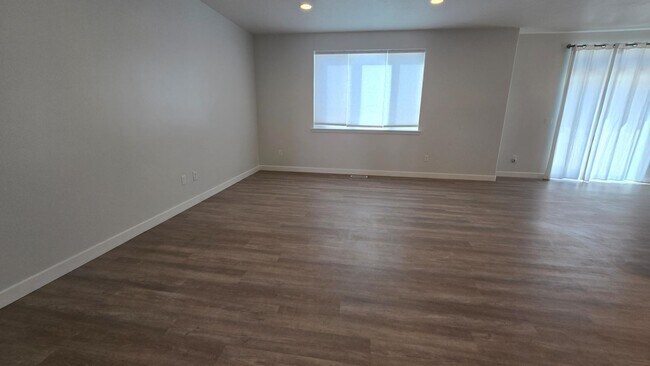 Foto del edificio - 924 Independence Wy