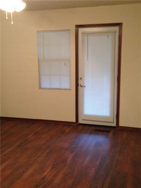 Building Photo - 3731 River Oaks Dr