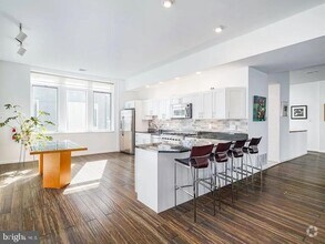Building Photo - 1520 Kater St