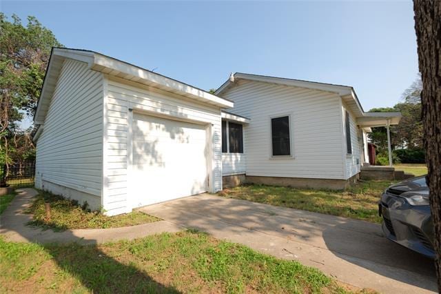 Building Photo - 2104 Kings Ave