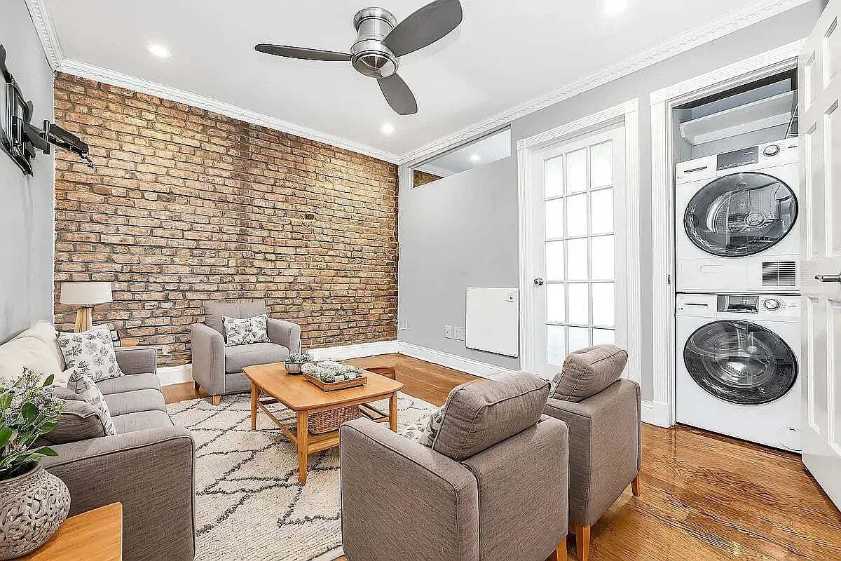 Foto del edificio - 230 E 32nd St