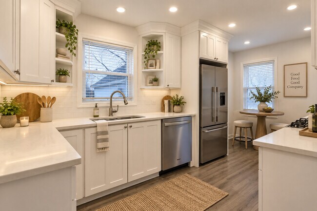 Foto del edificio - 324 Woodland Rd