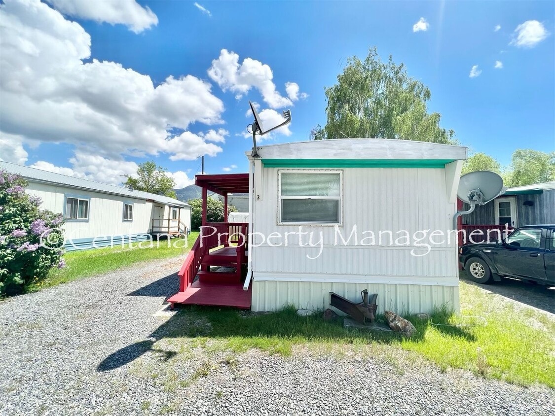 Primary Photo - 2 bedroom in the Cobban Courts!