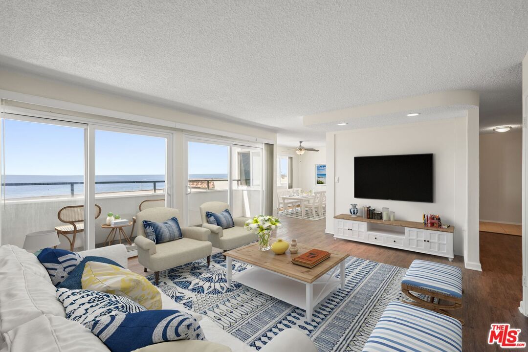 Foto principal - 18002 Coastline Dr