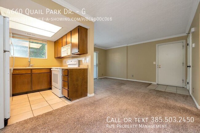 Building Photo - Charming Condo! $500 Off Move In Cost!