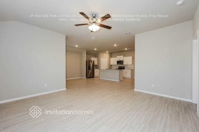 Building Photo - 413 Blanco Dr