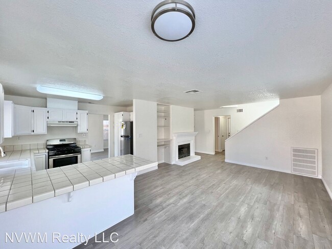 Building Photo - 3 br, 2 bath House - 1806 Monte Alban Dr