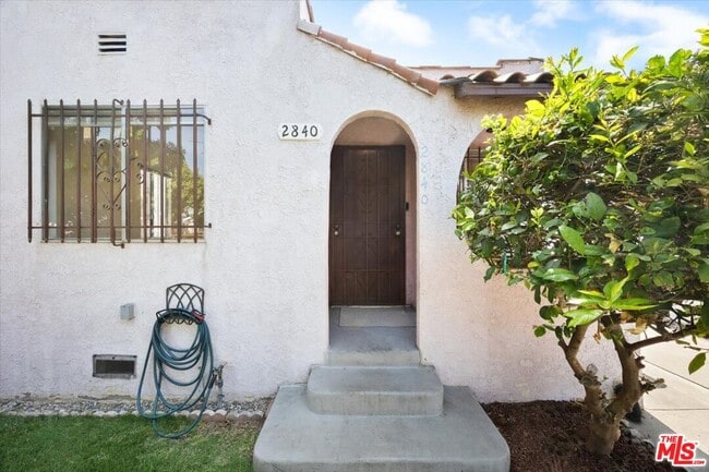 Foto del edificio - 2840 S Mansfield Ave