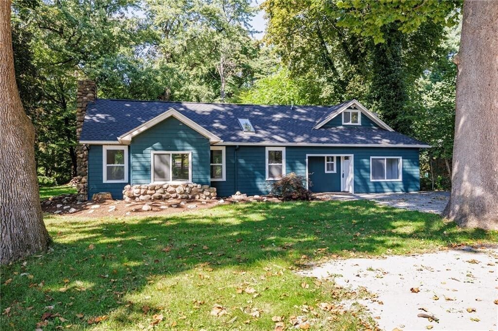 Foto principal - 1671 Creek St