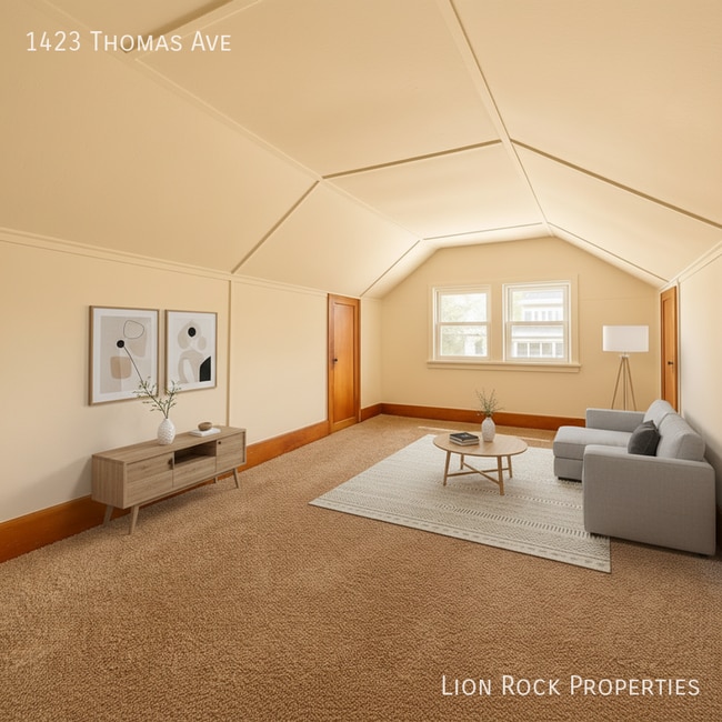 Building Photo - 1423 Thomas Ave W