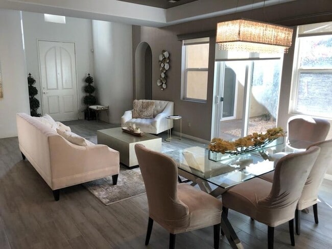 Building Photo - 52195 Shining Star Ln