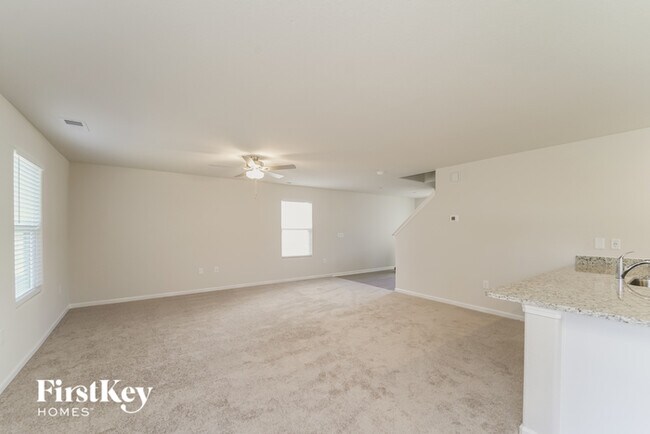 Building Photo - 5235 Wolfridge Ave