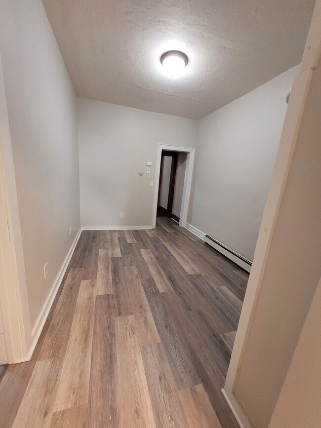 Foto del edificio - 225 Pleasant St