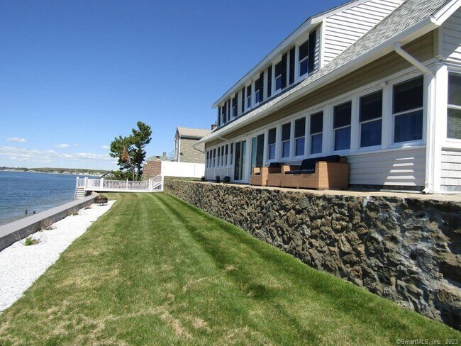 Building Photo - 215 Old Salt Works Rd