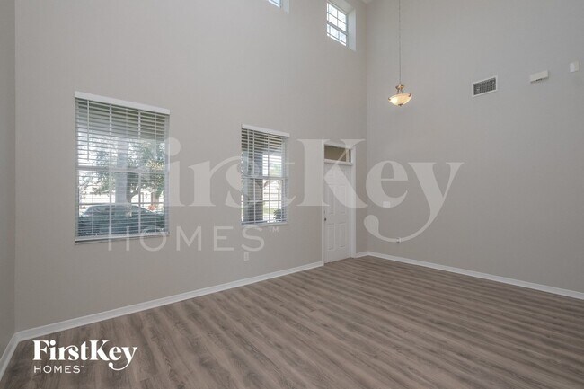 Foto del edificio - 10833 Kirkwall Port Dr