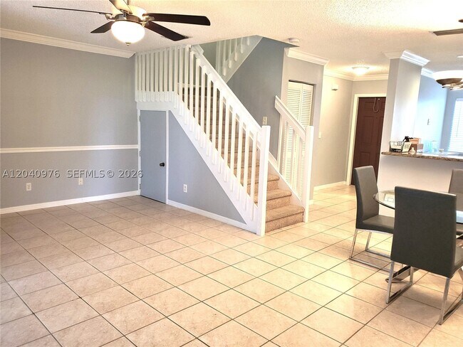 Foto del edificio - 746 NW 208th Way
