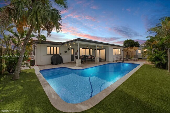 Foto del edificio - 3 br, 2 bath House - 11941 NW 23rd St