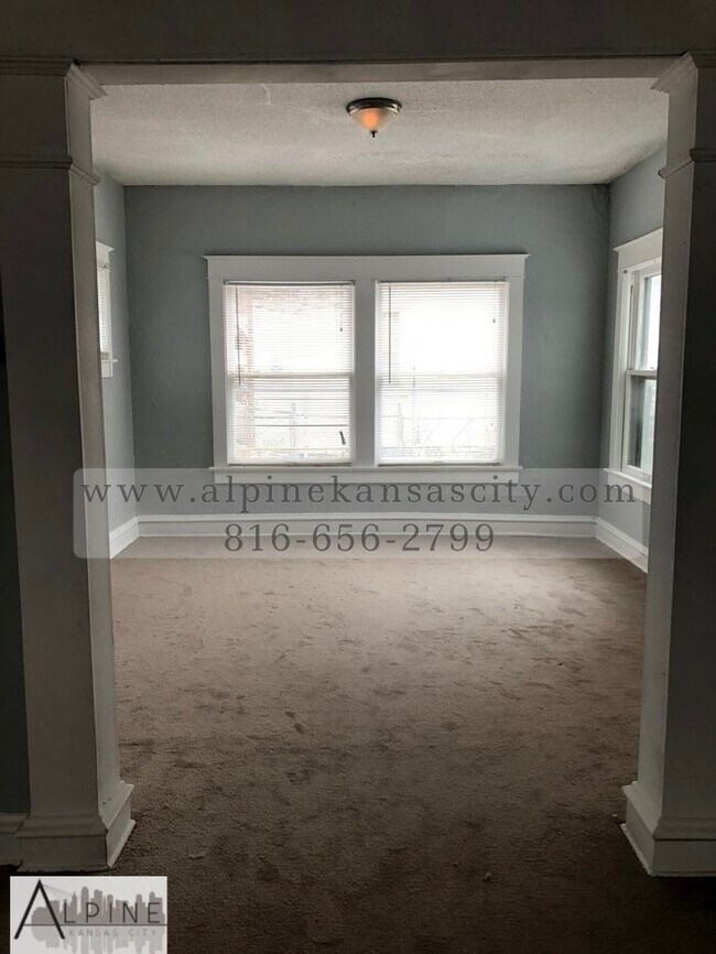 Foto del edificio - Spacious & Unique Home Available Now!