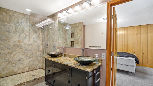 Foto del edificio - 5203 N Mulvaney Ct