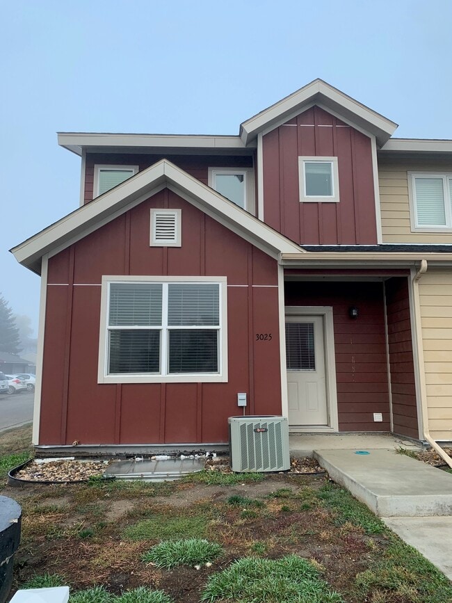 Foto del edificio - 3025 17th Ave W