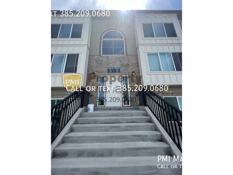 Foto principal - Spacious 3-Bedroom Apartment in American F...