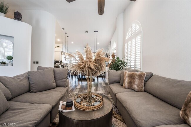 Foto del edificio - 9662 Camino Capistrano Ln