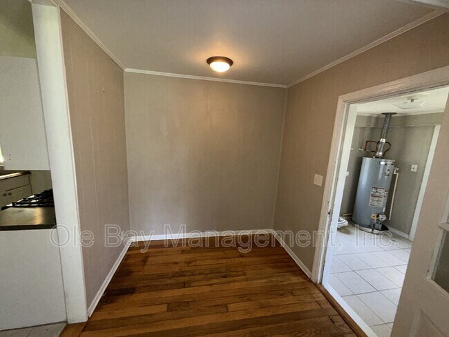 Foto del edificio - 5175 Brentwood Ln