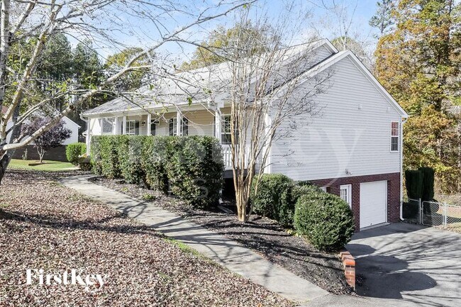 Building Photo - 263 Carriage Ln