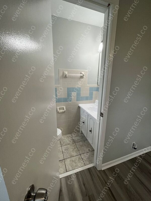 Building Photo - 603 Hays Ln