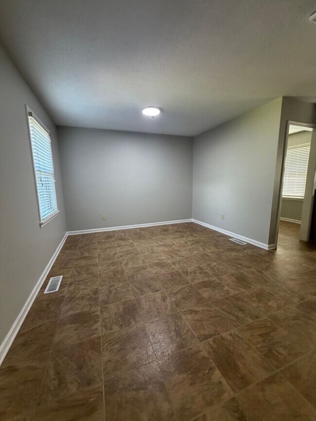 Building Photo - 27 Leewood Cove