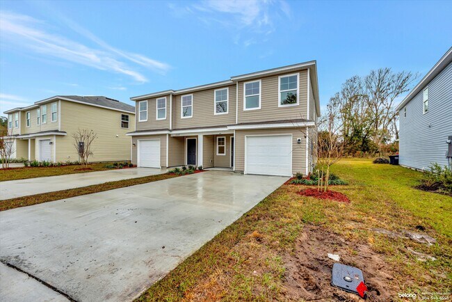 Building Photo - 45105 Red Brick Dr
