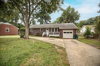Building Photo - 553 Blount Point Rd