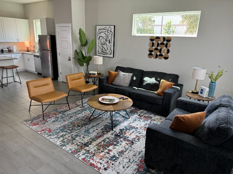 Foto principal - 210 Rainbow Dr